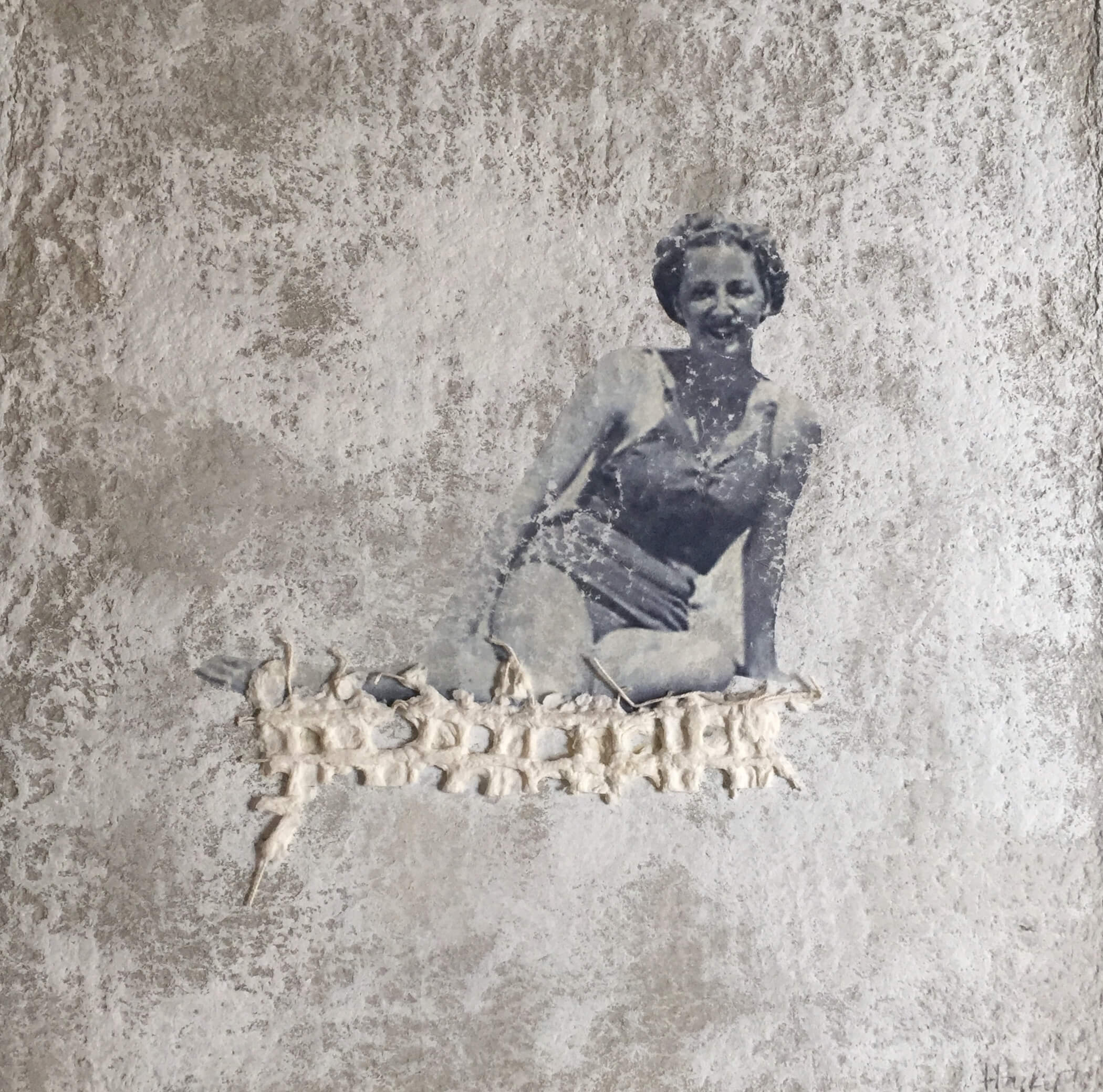 Obra de Paula Hacker - En Papel III. Papel hecho a mano. Pasta de papel. 0,50 x 0,50 cm. 2018